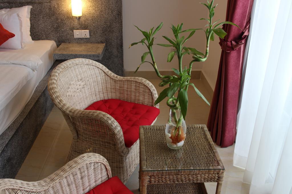K9 Riverside Hotel Phnom Penh Eksteriør bilde