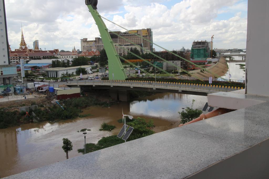 K9 Riverside Hotel Phnom Penh Eksteriør bilde